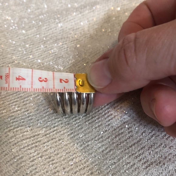 Silver Plated Chunky Size 7 Ring - Picture 7 of 7